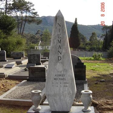 NIEMAND Aubrey Michael 1954-1981