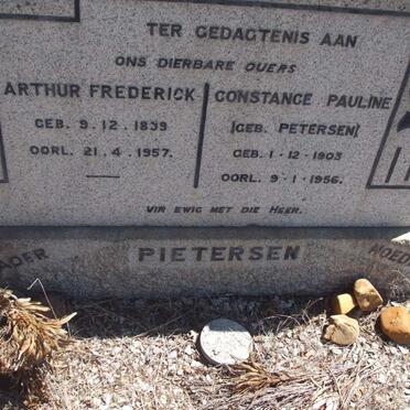 PIETERSEN Arthur Frederick 1899-1957 &amp; Constance Pauline PETERSEN 1903-1956 