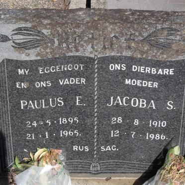 RETIEF Paulus E. 1895-1965 &amp; Jacoba S. 1910-1986