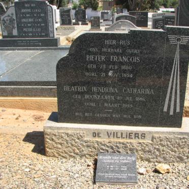 VILLIERS Pieter Francois, de 1880-1954 &amp; Beatrix Hendrina Catharina BOONZAAIER 1886-1955