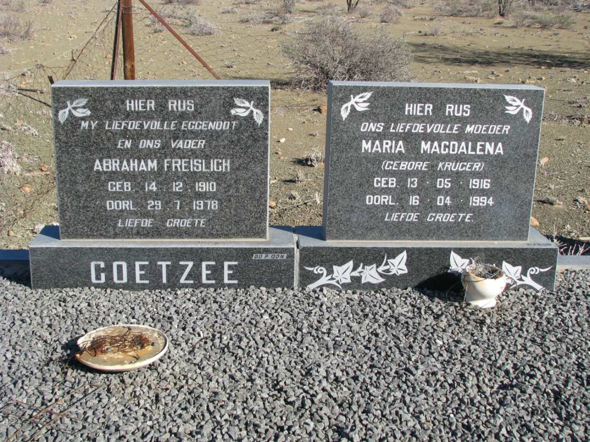 COETZEE Abraham Freislich 1910-1978 & Maria Magdalena KRUGER 1916-1994
