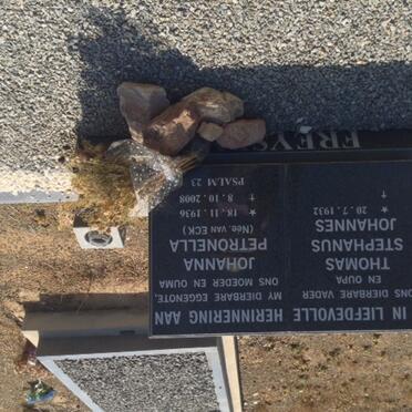 FREYSEN Thomas Stephanus Johannes 1932- &amp; Johanna Petronella VAN ECK 1936-2008