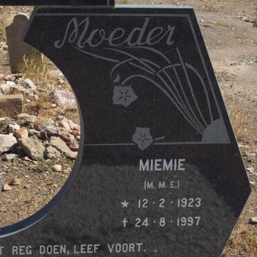 FOURIE J. A. J. 1919-1990 &amp; M.M.E. 1923-1997