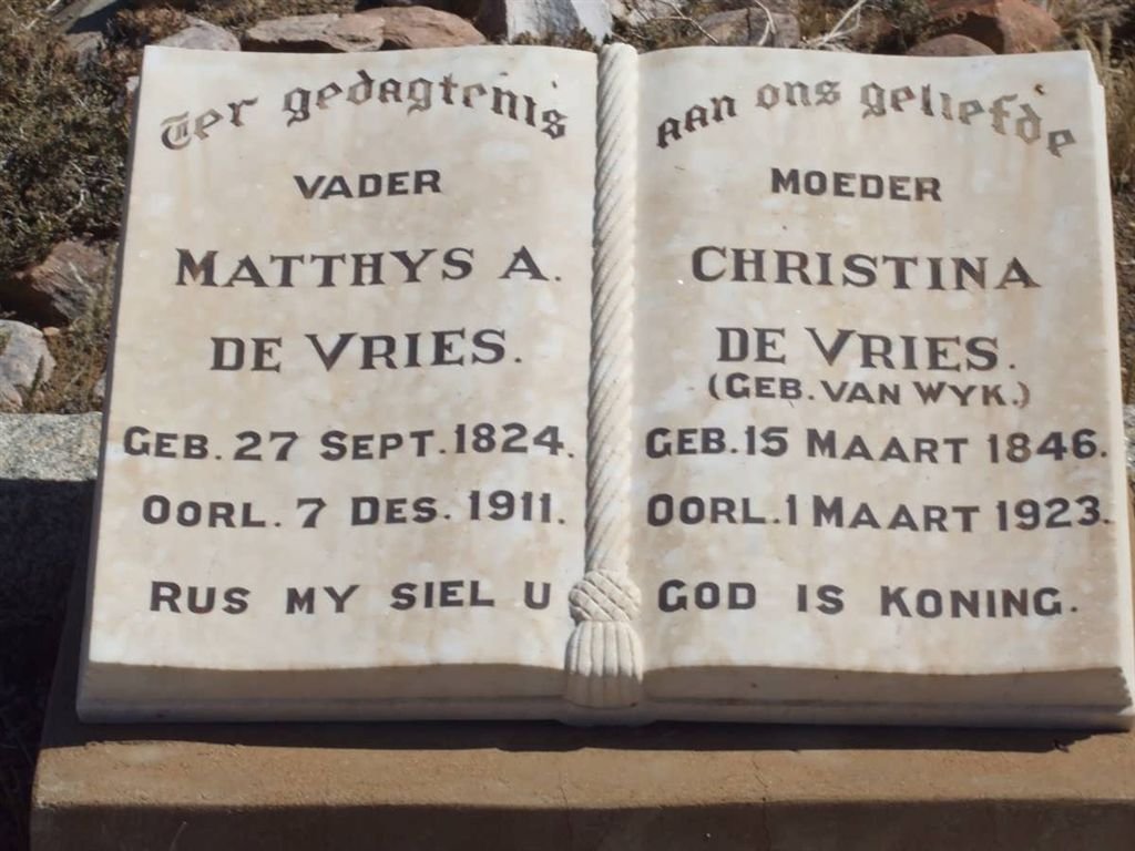 VRIES Matthys A., de 1824-1911 &amp; Christina VAN WYK 1846-1923