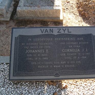 ZYL Johannes E., van 1900-1984 &amp; Cornelia J.J. VISAGIE 1911-1994