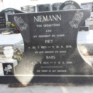 NIEMANN Piet 1923-1978 &amp; Babs 1924-1989