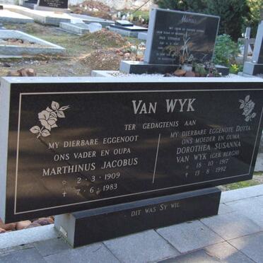 WYK Marthinus Jacobus, van 1909-1983 &amp; Dorothea Susanna BERGH 1917-1992