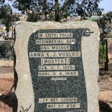 VOSLOO Anna E.J. neé MOSTERT 1870-1940