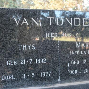 TONDER Thys, van 1892-1977 &amp; Marina LA GRANGE 1895-1971
