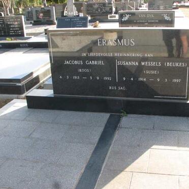 ERASMUS Jacobus Gabriel 1913-1992 &amp; Susanna Wessels BEUKES 1914-1997