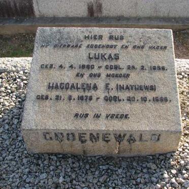 GROENEWALD Lukas 1880-1956 &amp; Magdalena E. MATHEWS 1875-1958