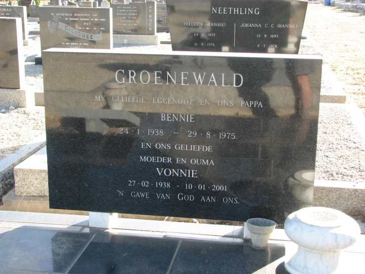 GROENEWALD Bennie 1938-1975 &amp; Vonnie 1938-2001