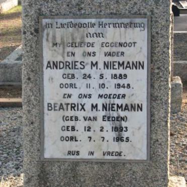 NIEMANN Andries M. 1889-1948 &amp; Beatrix M. VAN EEDEN 1893-1965