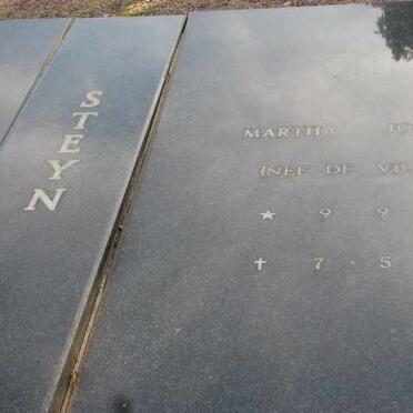 STEYN Anthony 1945-1989 & Martha Johanna DE VILLIERS 1945-1986