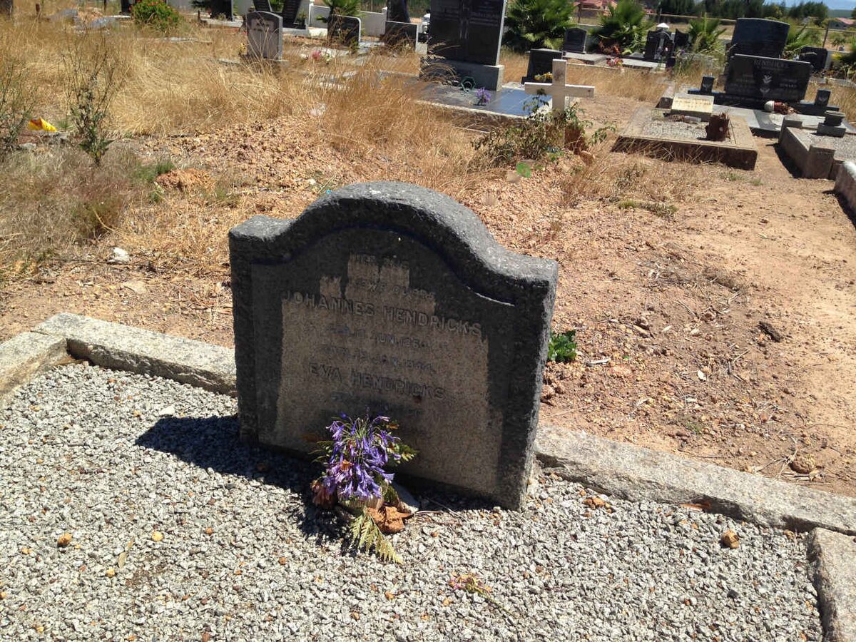 HENDRICKS Johannes 1864-1944 &amp; Eva 1866-1945