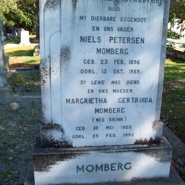 MOMBERG Niels Petersen 1896-1959 &amp; Magrietha Gertruida BRINK 1908-1992