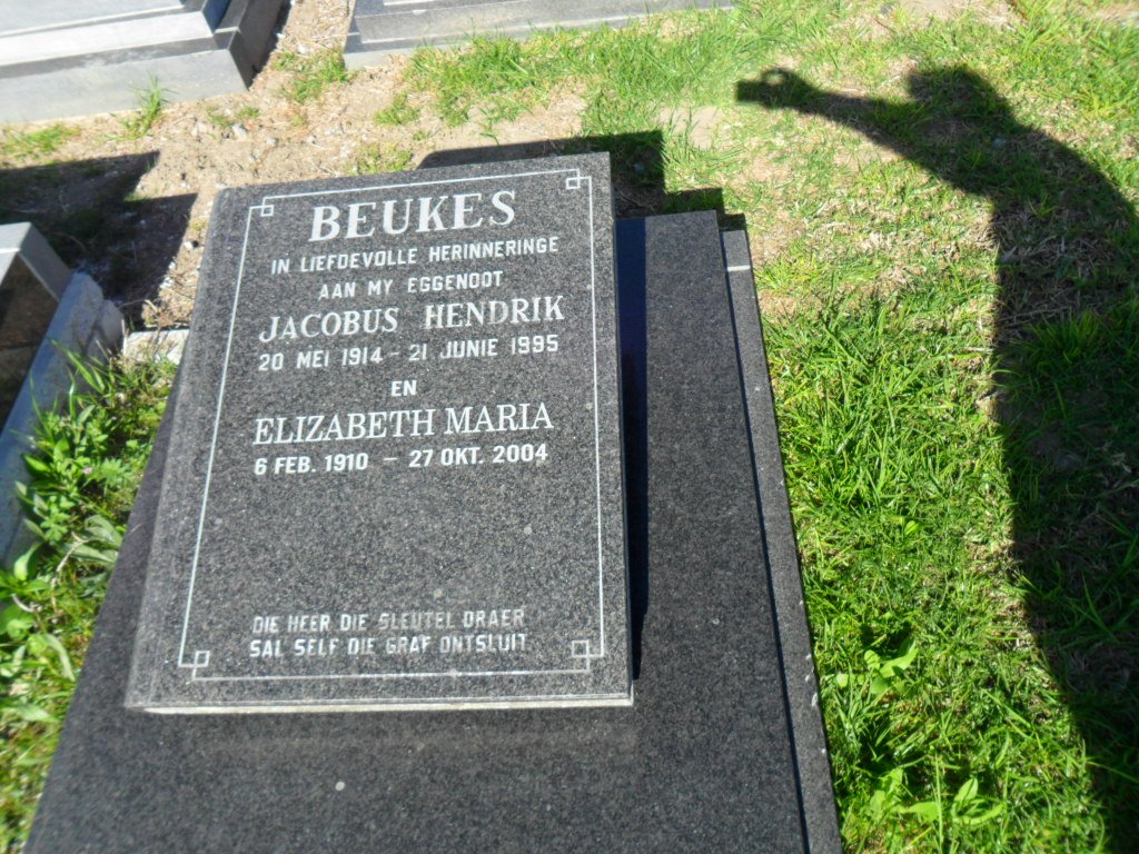 BEUKES Jacobus Hendrik 1914-1995 &amp; Elizabeth Maria 1910-2004