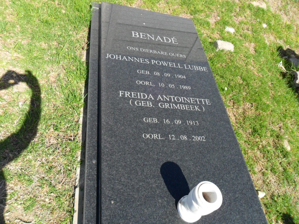 BENADE Johannes Powell Lubbe 1904-1989 &amp; Freida Antoinette GRIMBEEK 1913-2002
