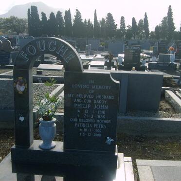 FOUCHE Philip John 1916-1986 &amp; Patricia Petra 1930-2000