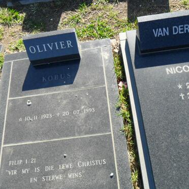 OLIVIER Kobus 1923-1993