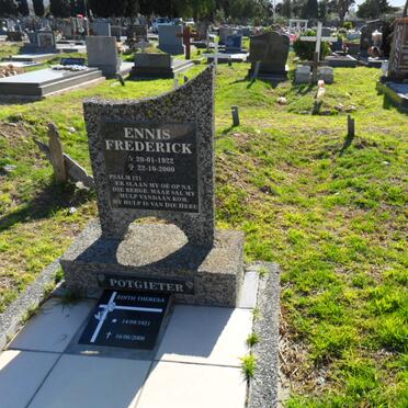 POTGIETER Ennis Frederick 1922-2000 &amp; Edith Theresa 1921-2006