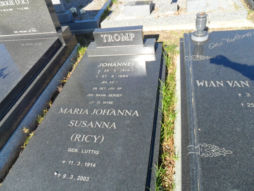 TROMP Johannes 1914-1994 &amp; Maria Johanna Susanna LUTTIG 1914-2003