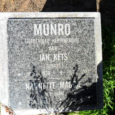 MUNRO Jan Kets 1923-1987 &amp; Nannete Maggie GRANT 192?-