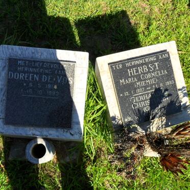 VOS Doreen, de -1993 :: HERBST Gerhardus Christiaan &amp; Maria Cornelia 1927-1993