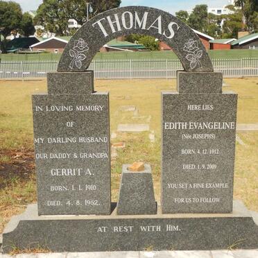 THOMAS Gerrit A. 1910-1952 &amp; Edith Evangeline JOSEPHS 1912-2009