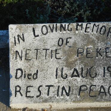 PEKEUR Nettie  -1940