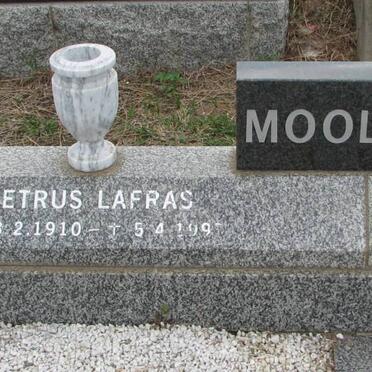 MOOLMAN Petrus Lafras 1910-1997 &amp; Barbara Johanna 1912-1998