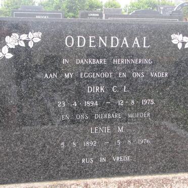 ODENDAAL Dirk C.L. 1894-1975 &amp; Lenie M. 1892-1976