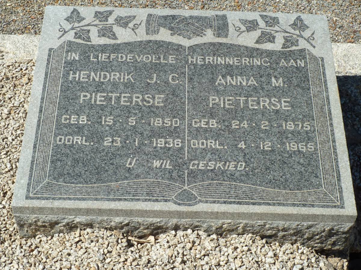 PIETERSE Hendrik J.C. 1850-1936 &amp; Anna M. 1875-1965