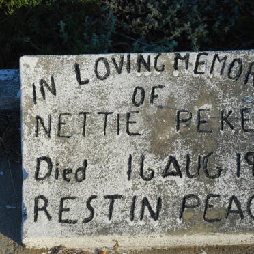 PEKEUR Nettie  -1940
