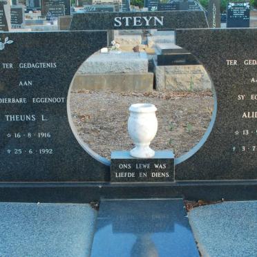 STEYN Theuns L. 1916-1992 &amp; Alida M.1919-2007