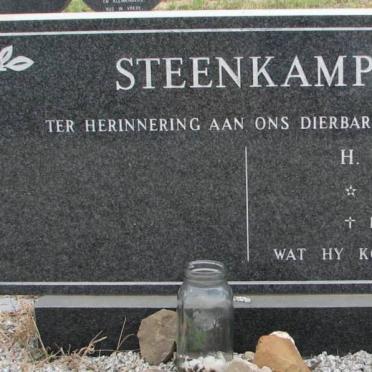 STEENKAMP H.C. 1932-1989