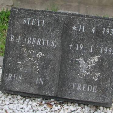 STEYL B.L. 1930-1995