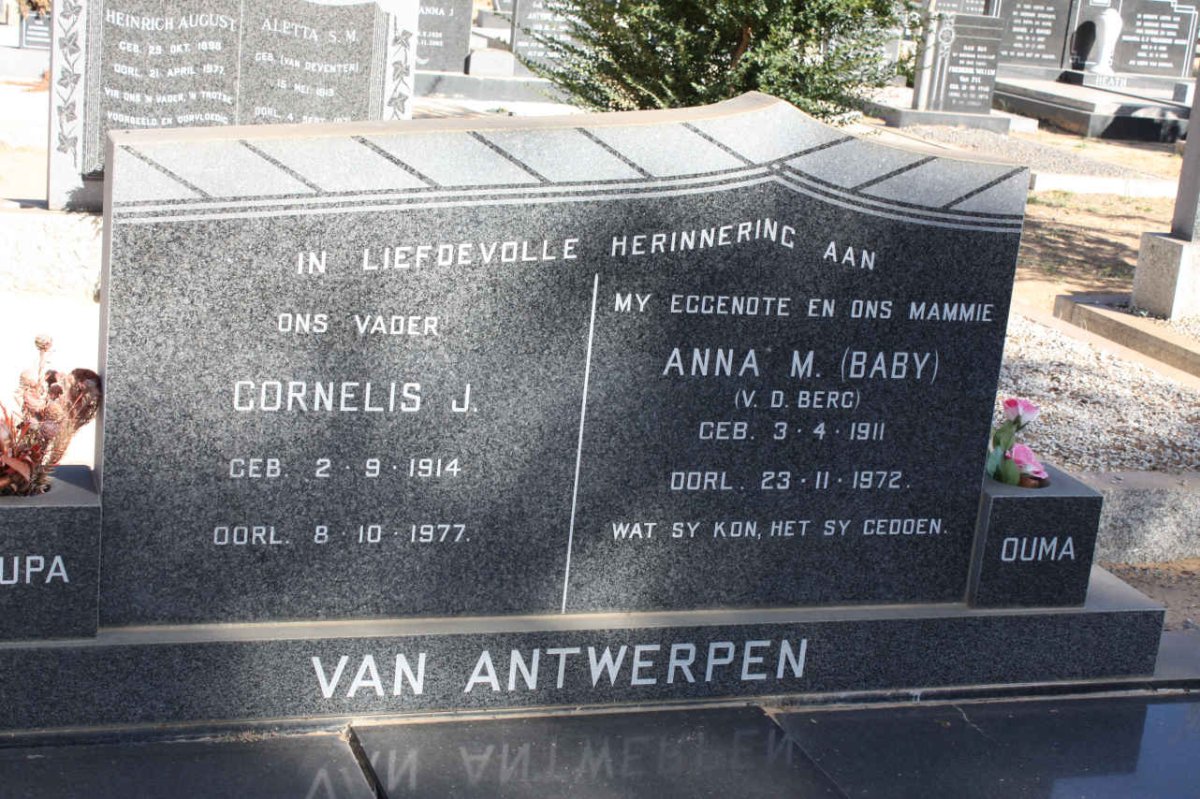 ANTWERPEN Cornelis J., van 1914-1977 &amp; Anna M. V.D. BERG 1911-1972 