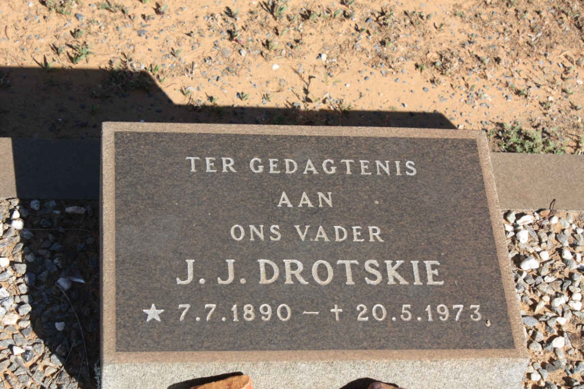 DROTSKIE J.J.  1890-1973