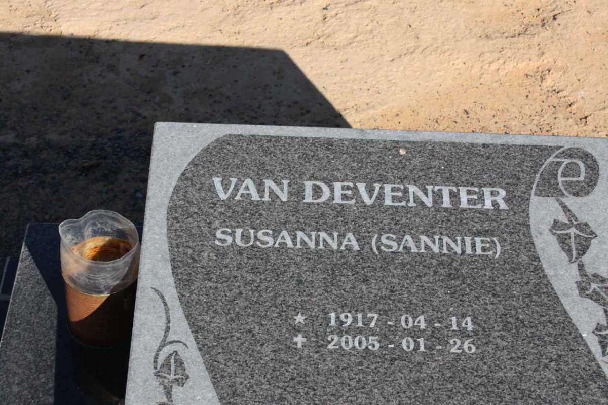 DEVENTER Susanna, van 1917-2005