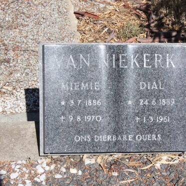 NIEKERK Dial, van 1889-1961 &amp; Miemie 1886-1970