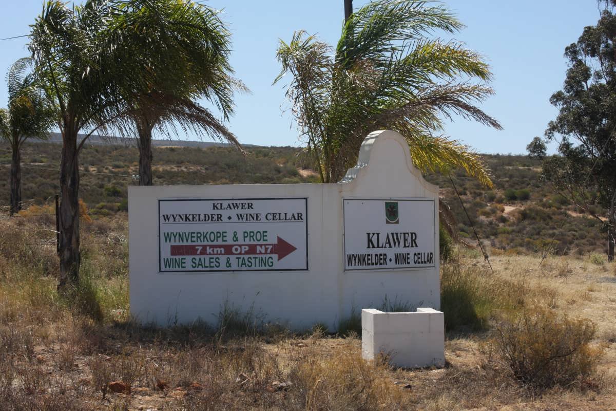 4. Oorsig oor die ingang na die Klawer Kelders grafte