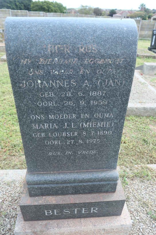 BESTER Johannes A. 1887-1959 &amp; Maria J.L. LOUBSER 1890-1975