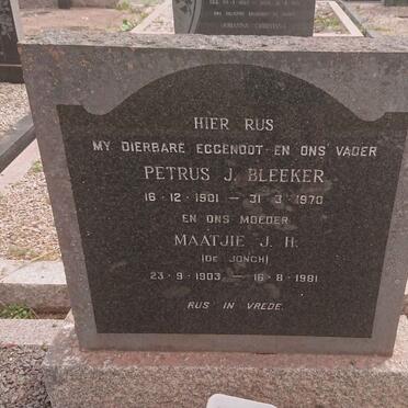 BLEEKER Petrus J. 1901-1970 &amp; Maatjie J.H. DE JONGH 1903-1981