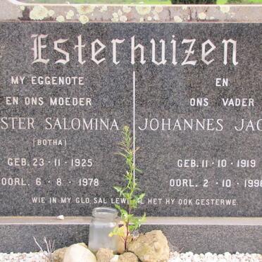 ESTERHUIZEN Johannes Jacobus 1919-1996 &amp; Hester Salomina BOTHA 1925-1978
