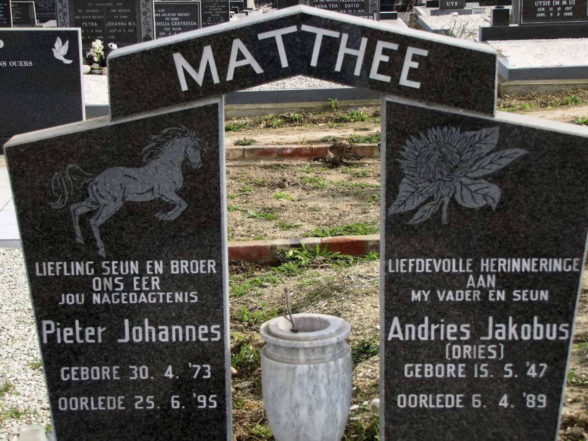 MATTHEE Andries Jakobus 1947-1989 :: MATTHEE Pieter Johannes 1973-1995