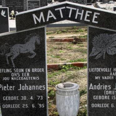 MATTHEE Andries Jakobus 1947-1989 :: MATTHEE Pieter Johannes 1973-1995