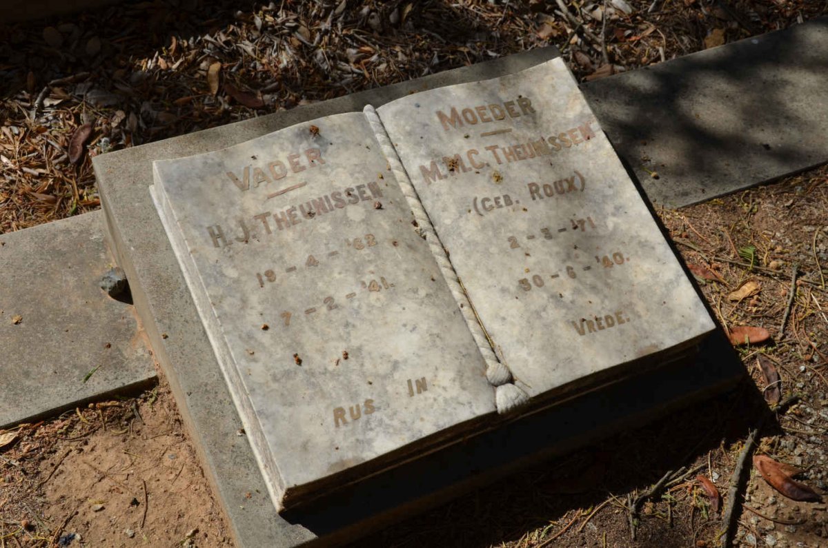 THEUNISSEN H.J. 1862-1941 &amp; M.M.C. ROUX 1871-1940
