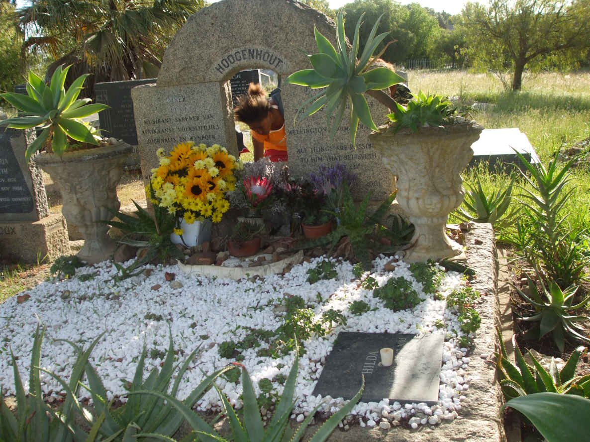 HOOGENHOUT Imker F.M. 1911-1974 &amp; Joyce Amelia MORSE 1916-2001:: HOOGENHOUT Hilda 1980-2005