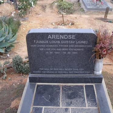 ARENDSE Junius Louis Gustav 1943-2005